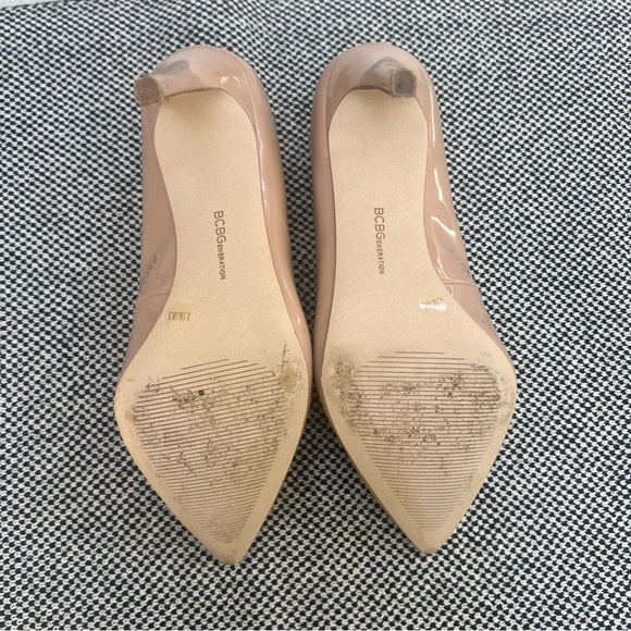 BCBGeneration sz 8.5 high stiletto heels in nude patent with pointed toe - Picture 3 of 6